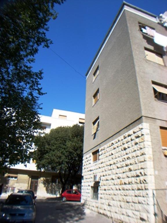 Blue Tree Rooms Split Exterior foto